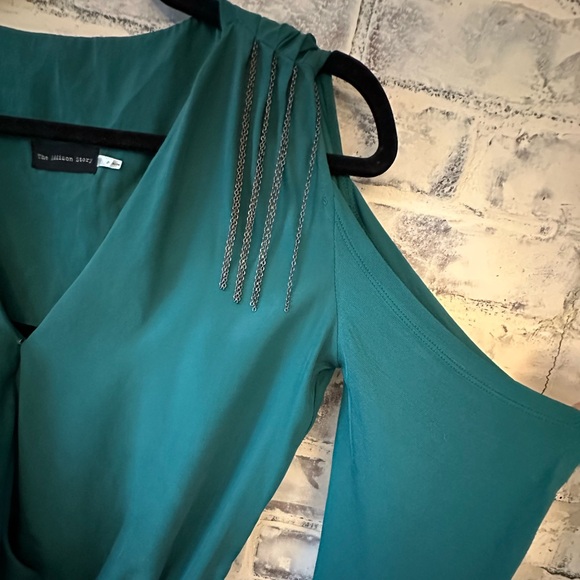 The Addison Story | Teal Green Cut Out Shoulder Silk Tunic - Picture 12 of 14